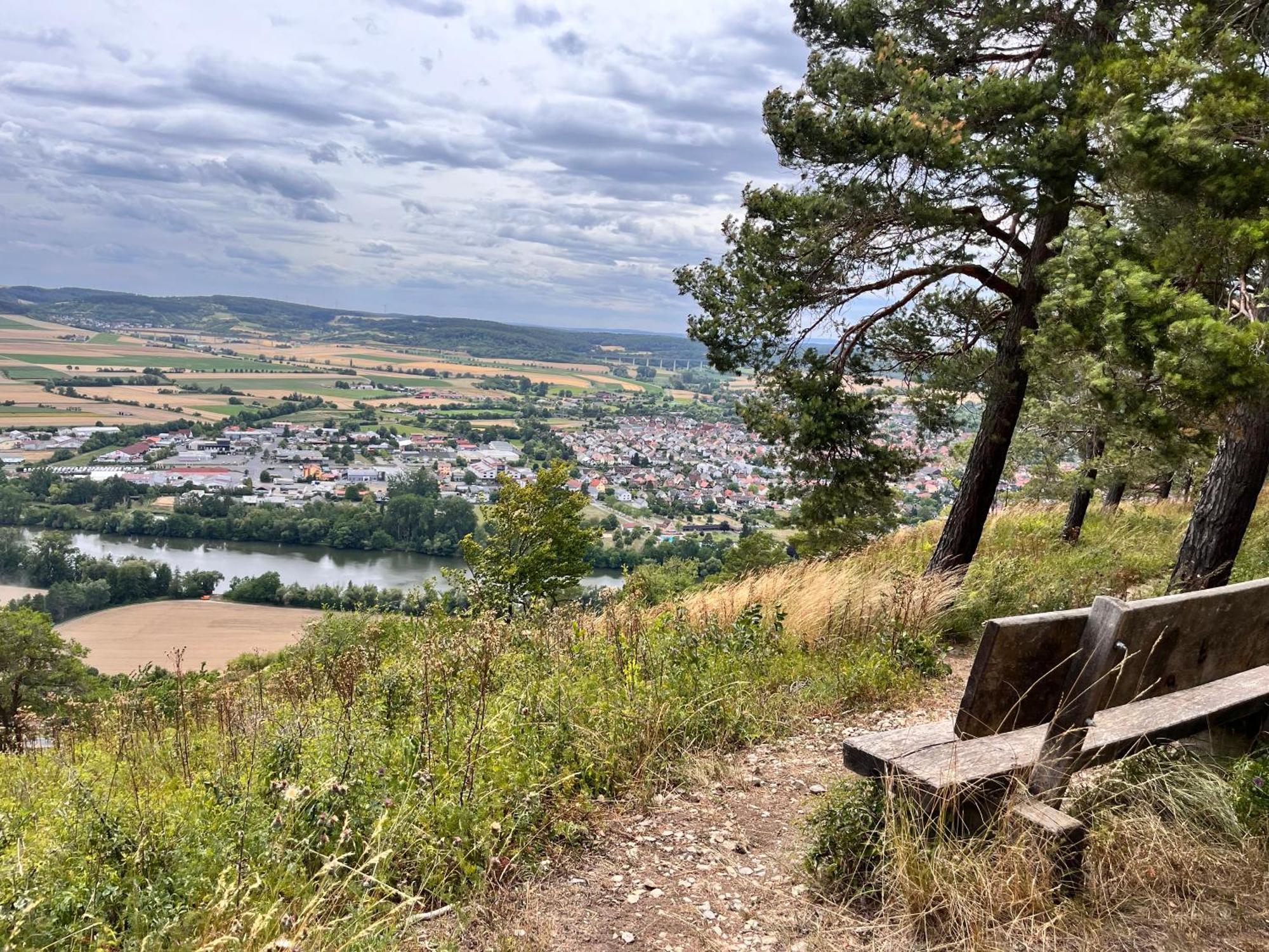 Ferienhaus Weinbergblick - Nahe Wuerzburg - 2 Schlafzimmer - Familienfreundlich - Terrasse Unterleinach Экстерьер фото